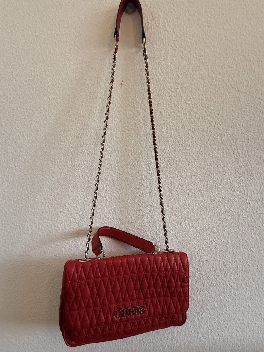 Guess Taschen für Damen: Guess Tasche Rot  – Gebraucht aus Belp von Lu96