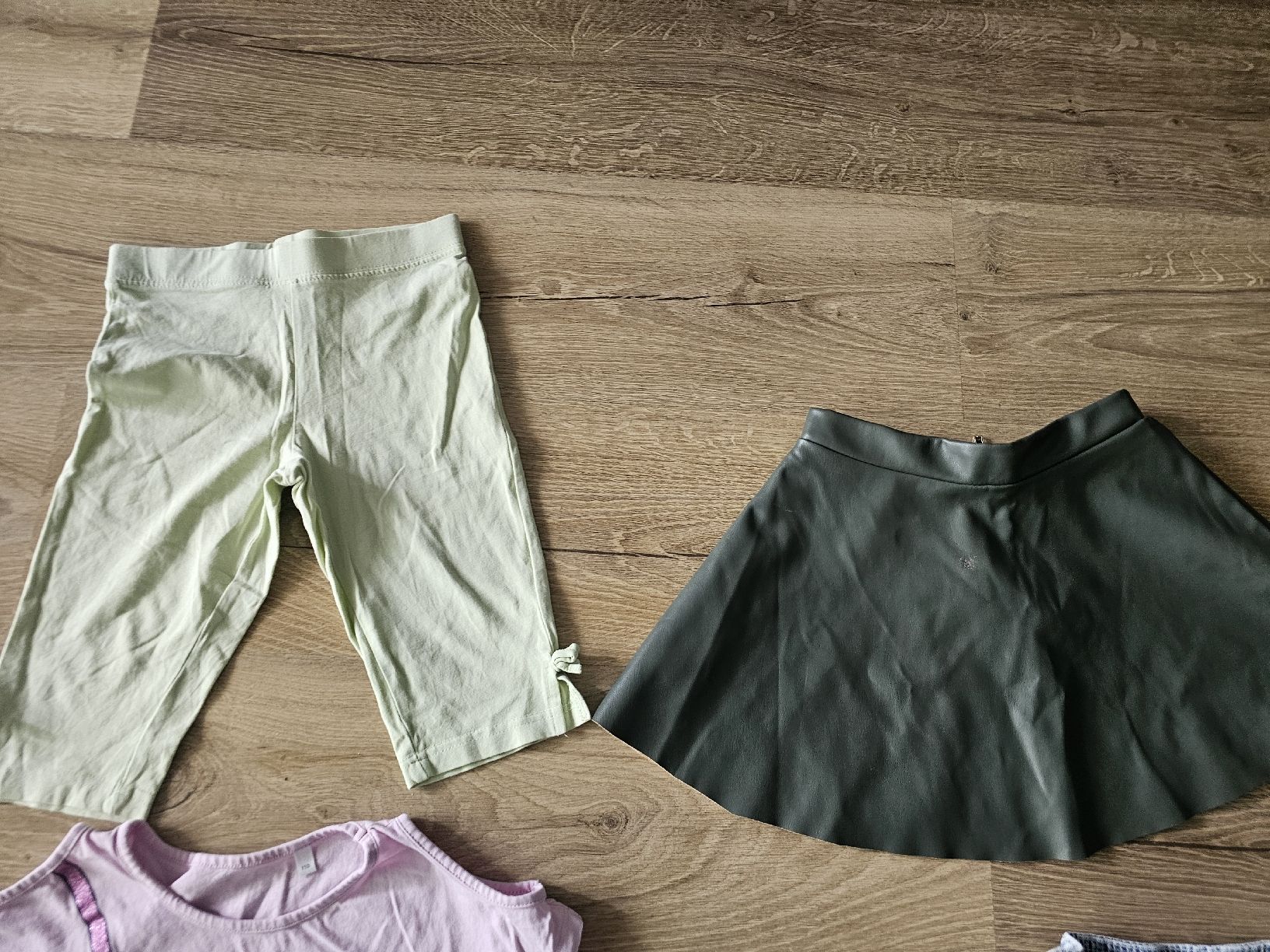 Lotti & Set di vestiti: Sommer-Mädchen Kleiderpaket, Grösse 110 – Usato da Grosshöchstetten venduto da Qenko 3