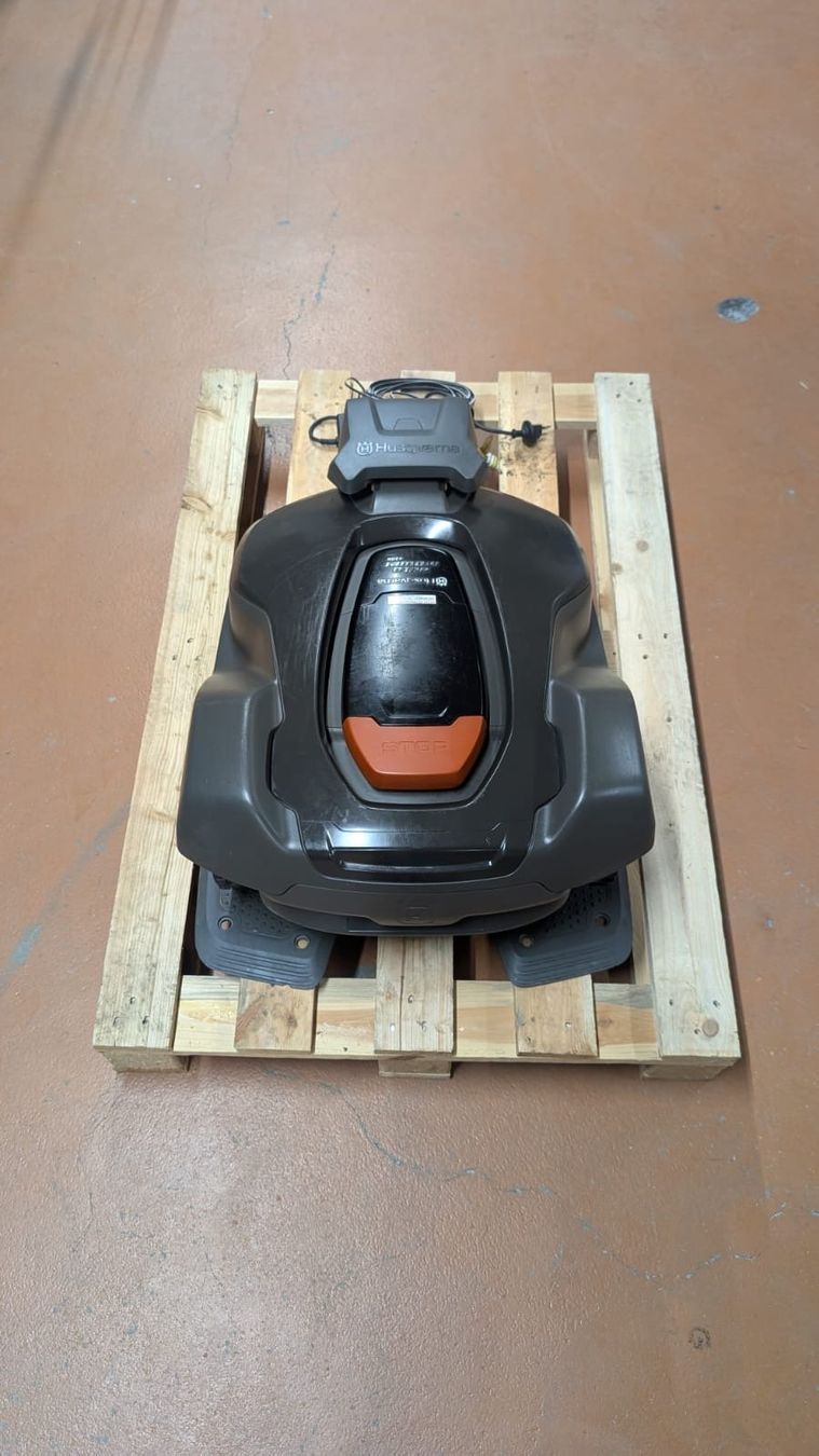 Husqvarna Tagliaerba: Automower Husqvarna 430X – Usato da Lätti venduto da baumi02 3