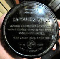 Bakelitdose  WEKA  Knoblauchoel-Kapseln