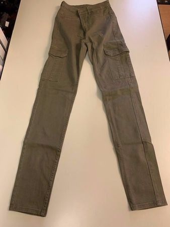 Hose Gr. 36 Divided / H&M