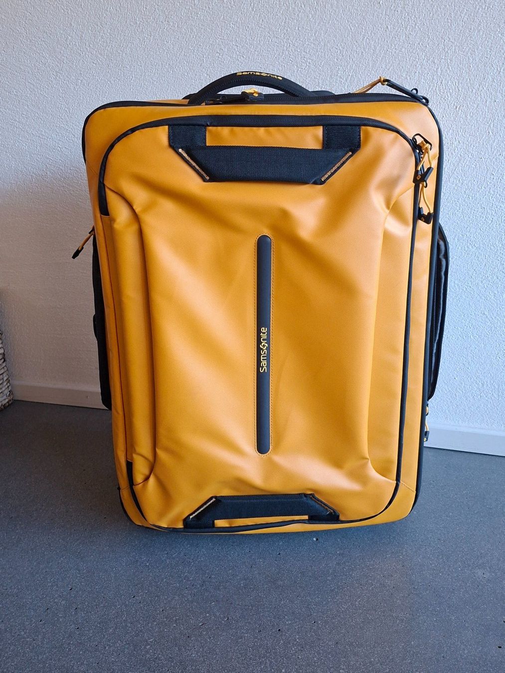 Valigie: Samsonite Duffle bag / Rollkoffer 55cm – Usato da Ftan venduto da bla_ckx9 1