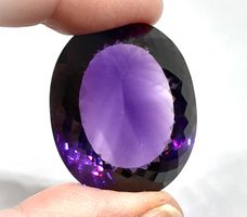 Grande Améthyste 111.33ct - CERTIFICAT 1'780.-Fr