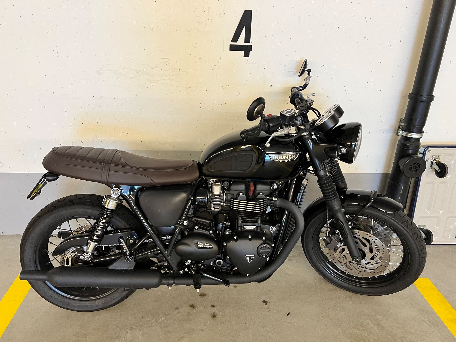 Triumph Strada: Triumph Bonneville T120 – Difettoso da Zürich venduto da Kerumbel