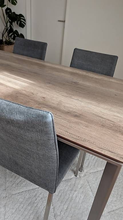 Chaises: 4 moderne Esszimmerstühle – D'occasion à Aarau par Gulsi 2