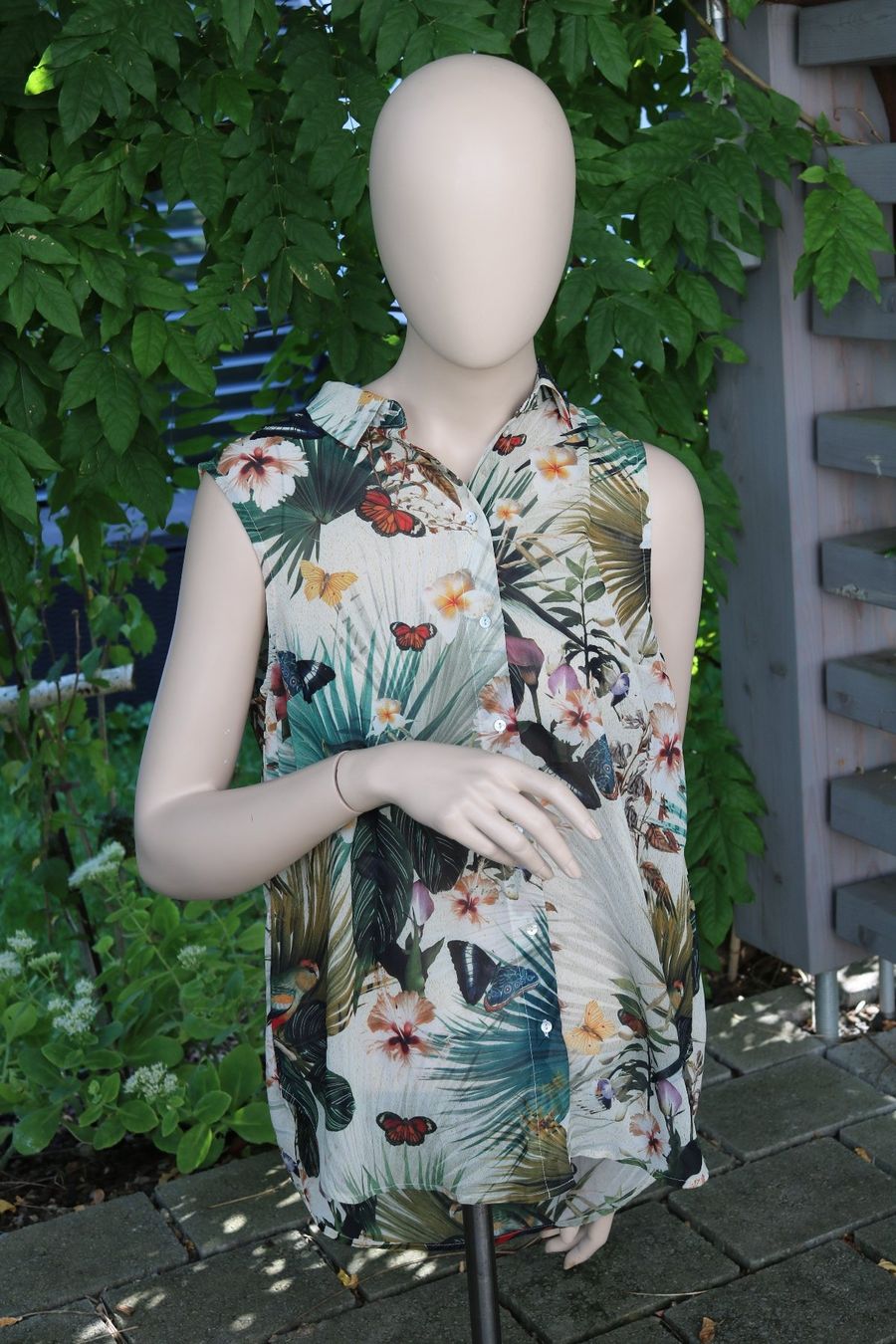 H&M Camicette: Ärmellose Bluse Marke H+M – Usato da Frick venduto da Beni58
