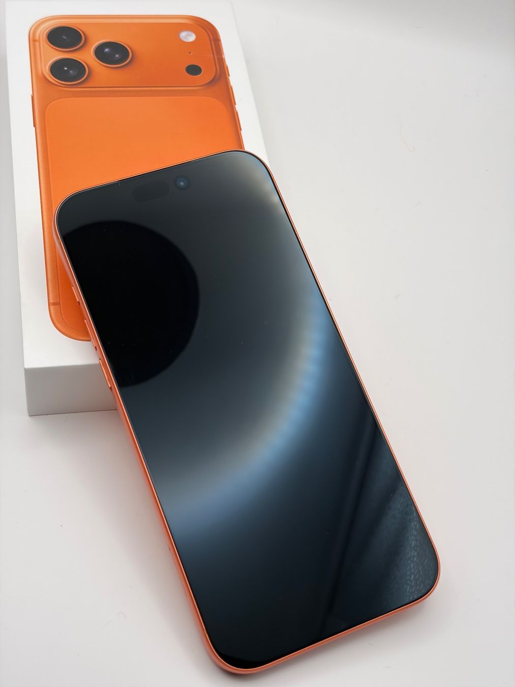Apple Telefoni cellulari / Smartphones: iPhone 17 Pro Max in Cosmic Orange – Usato da Lenzburg venduto da Pfuusbaer 4