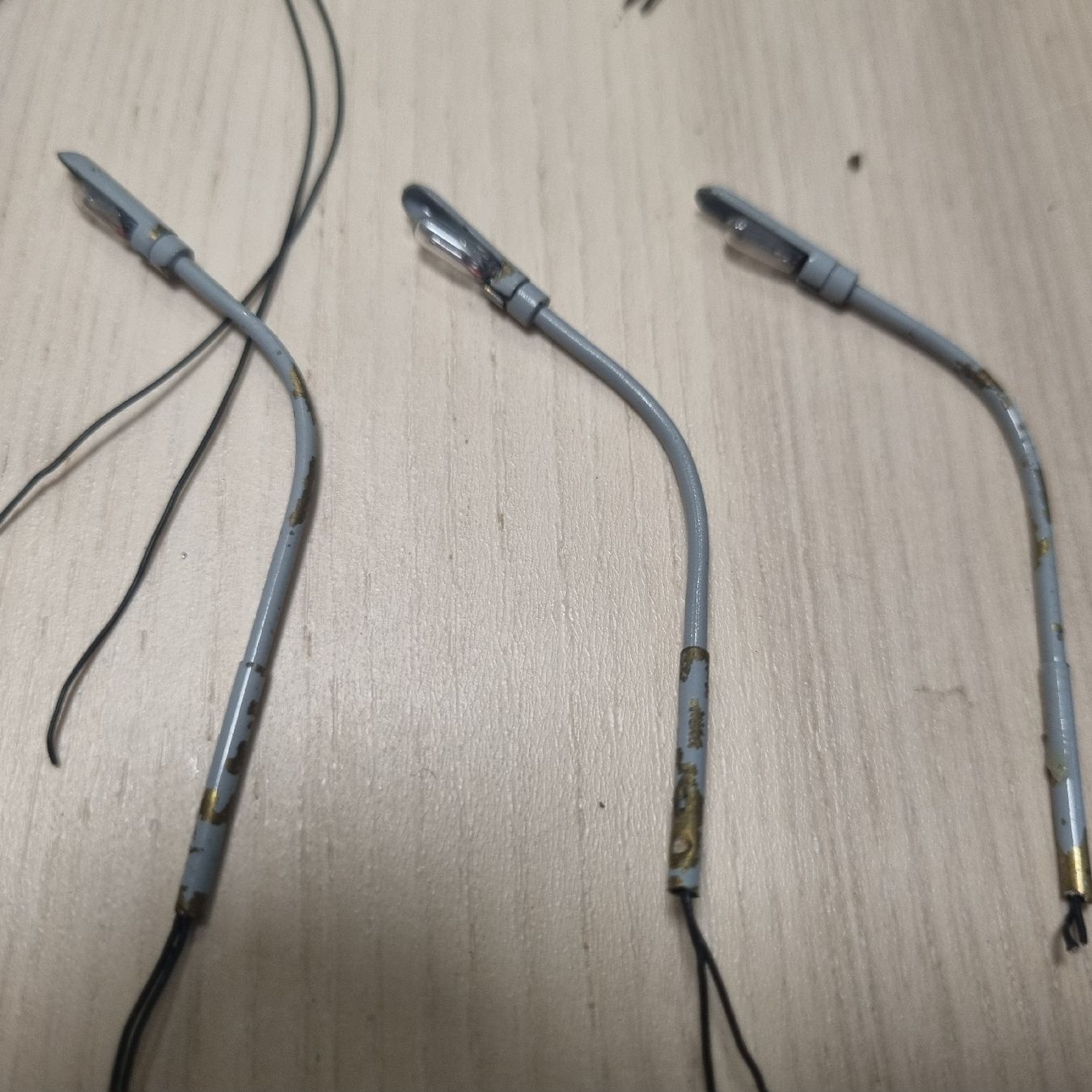 Modellini di ferrovie: 20x Strassenlampen Spur N – Usato da Männedorf venduto da Modellbau-wyss 2