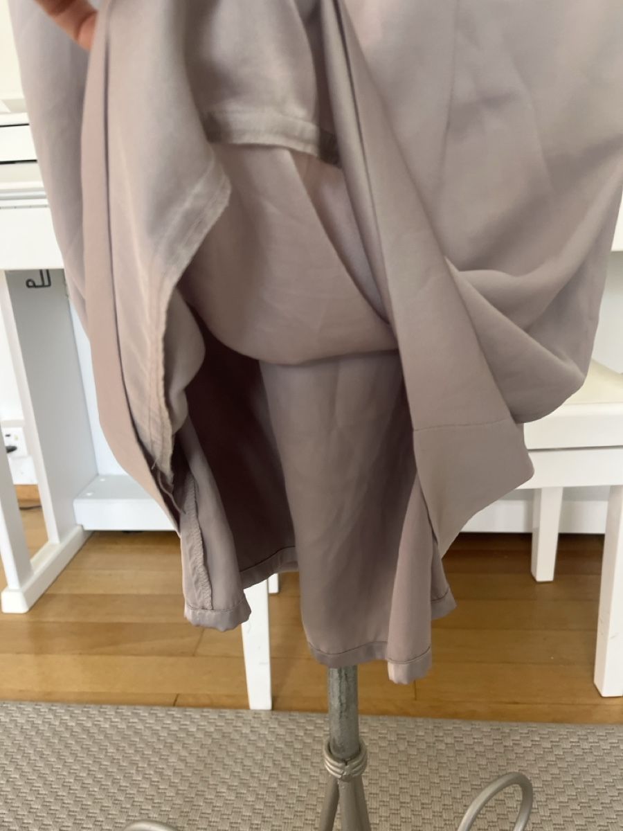 H&M Vestiti: Kleid mit Schlaufe, glänzend, H&M, 36 – Usato da Solothurn venduto da Bobesch08 4