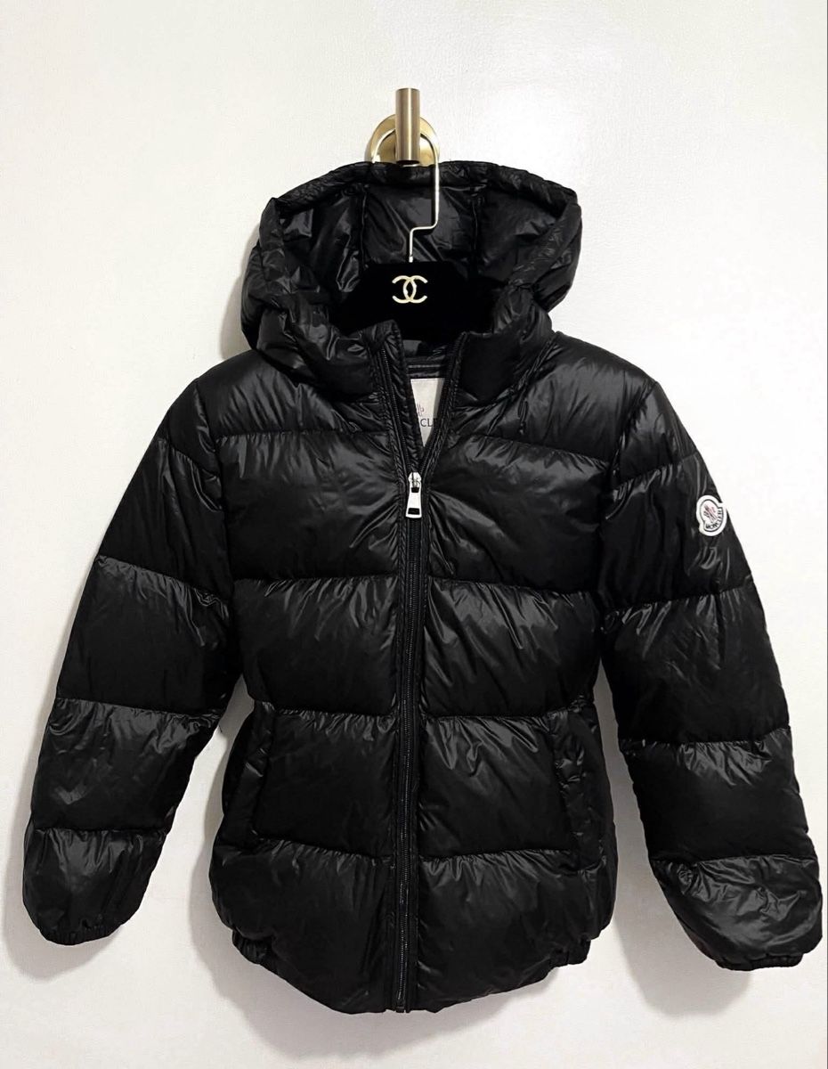 Moncler Jacken: Moncler Black Jacket – Gebraucht aus St.Josefen von lop_lh8d 1
