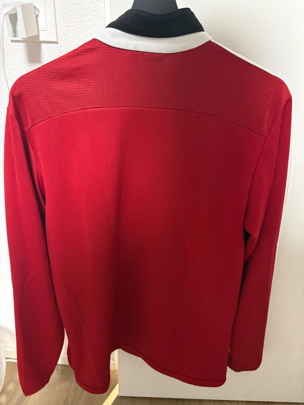 Adidas Maglioni & Felpe: NEUWERTIGER ADIDAS TRAININGSPULLOVER GRÖSSE M – Usato da Matzingen venduto da dkl_6khr 1