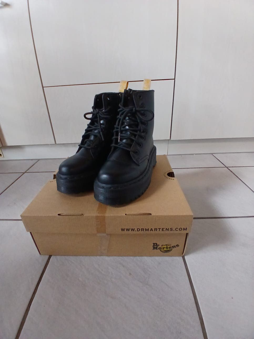 Dr. Martens Scarpe da uomo: Dr. Martens Jadon II mono vegan – Nuovo (secondo la descrizione) da Oberkulm venduto da fab_5rcb