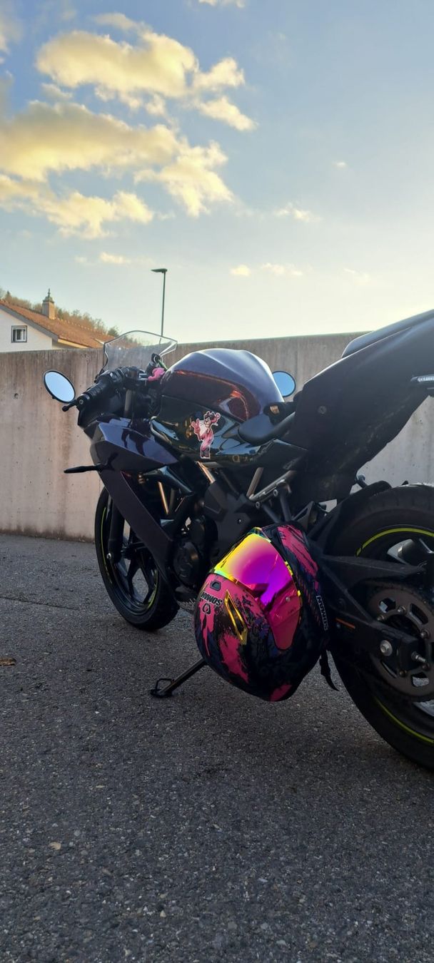 Kawasaki Strasse: Motorrad Kawasaki Ninja 125 – Gebraucht aus Leuzigen von Baspi0 2