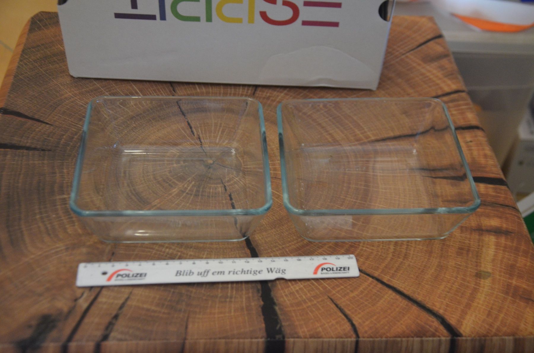 Recipients et similaires: 2 RECIPIENTS GLAS EGAL – D'occasion à Chiasso par Dolly015 1