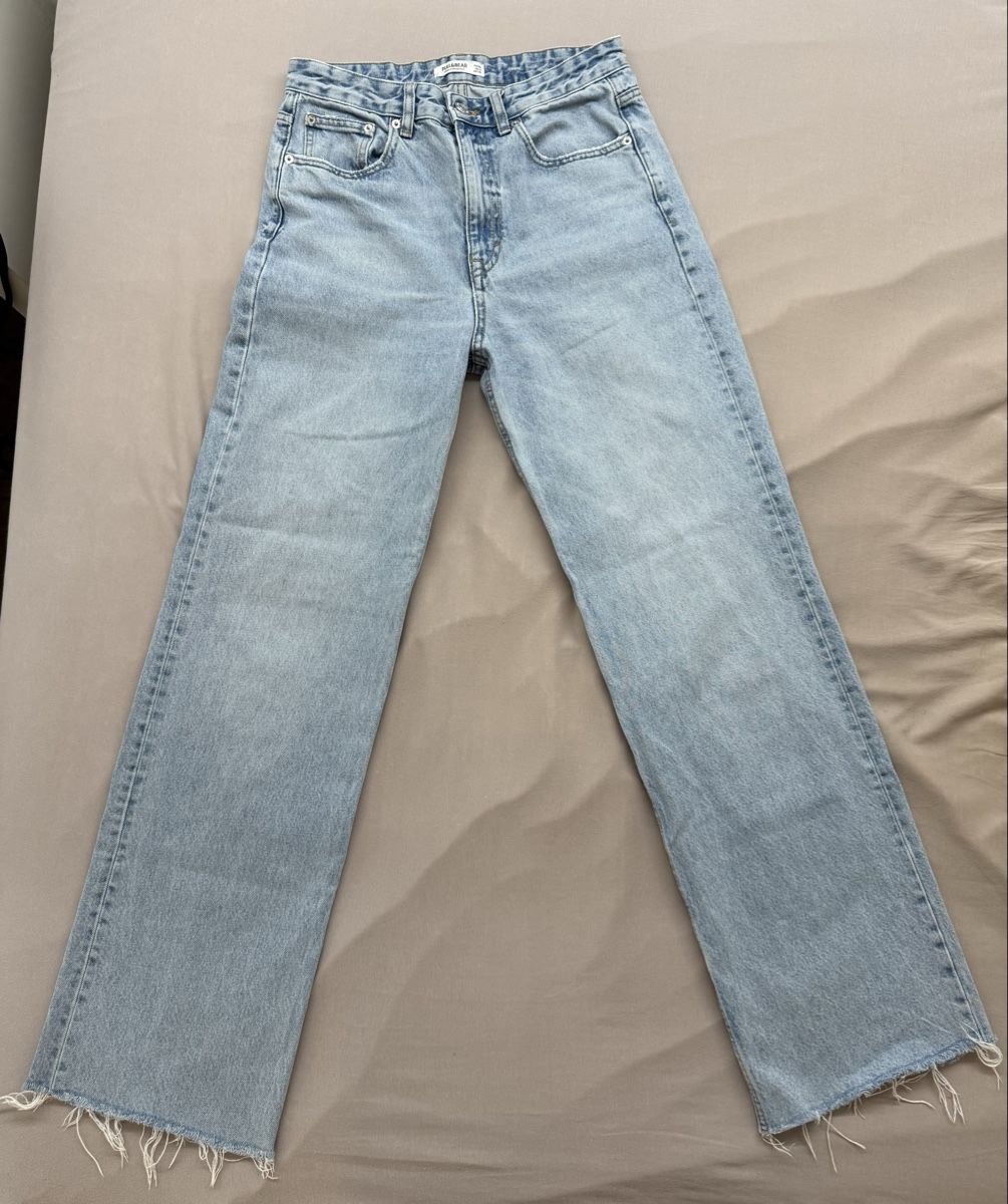 Pull&Bear Jeans: Jean Pull&Bear bleu clair taille 38 bon état – D'occasion à Granges VS par