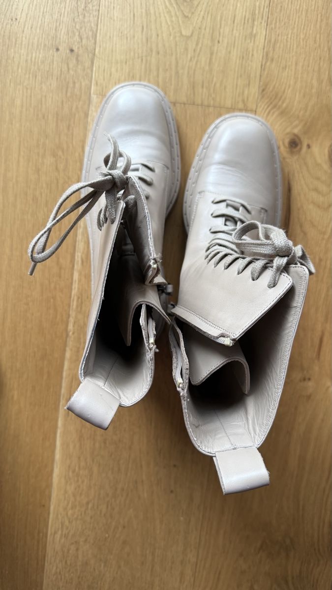Massimo Dutti Scarpe da donna: Massimo Dutti Boots Size EU 40 – Usato da St-Gingolph venduto da Ynatka 1