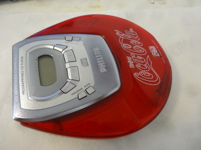 Philips Lecteur multimedia & Streamer: PHILLIPS COCA COLA NUR CD PLAYER-NICHT TESTED NICHT LÄÜFT. – D'occasion à zürich par ahmad01 9