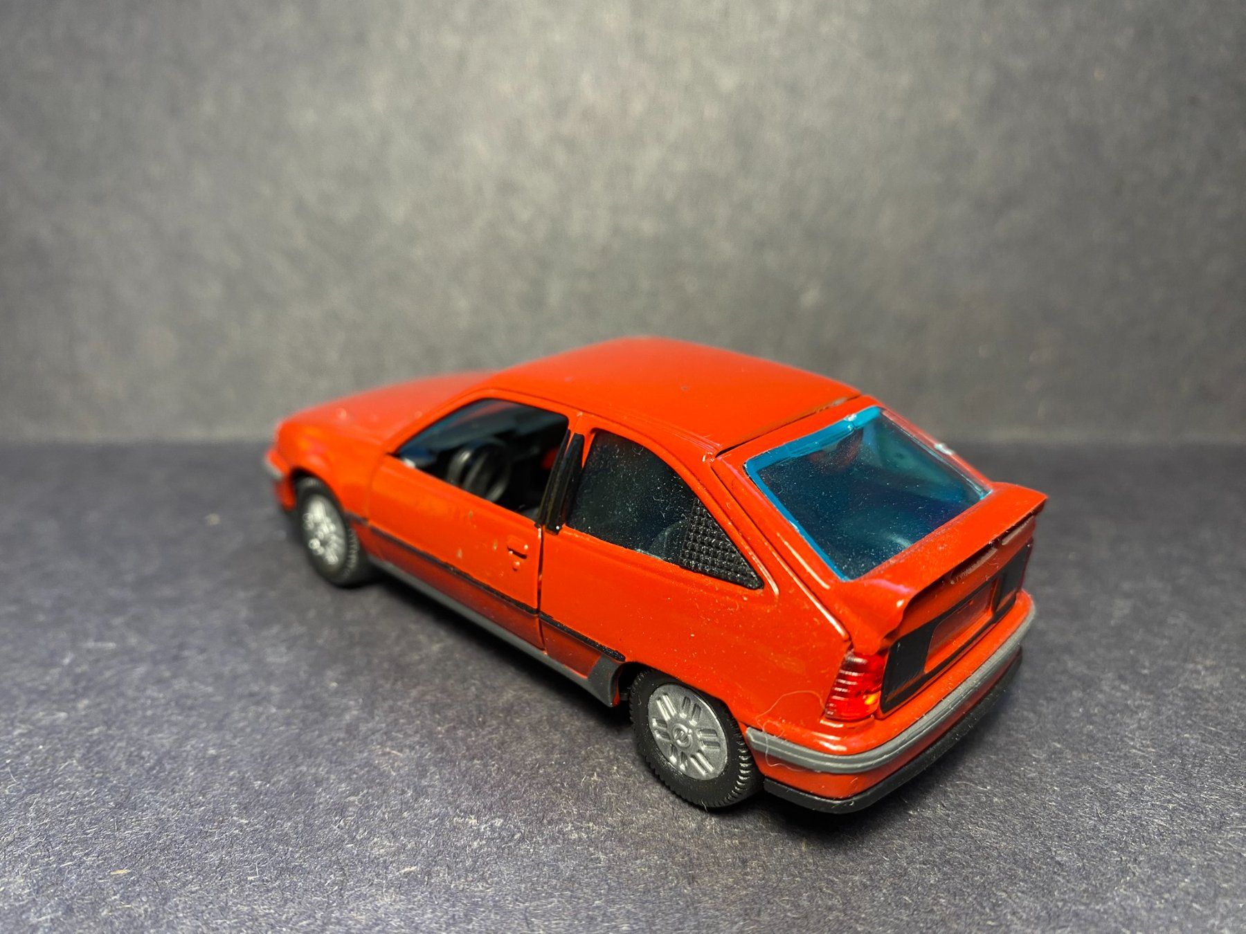 Gama Modellini d'auto: Opel Kadett E GSi - GAMA 1:43 – Usato da Spiez venduto da Mlandcruiser 2