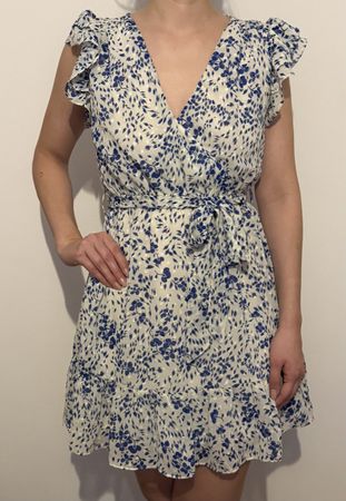Sommerliches Kleid mit Blumenmuster, Grösse M