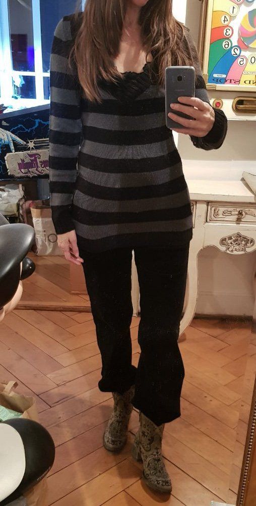 Pullover & Sweatshirts: Yes or No langer Oversize Pullover mit V-Ausschnitt S M – Gebraucht aus St. Gallen von Hereplaysmusic 2