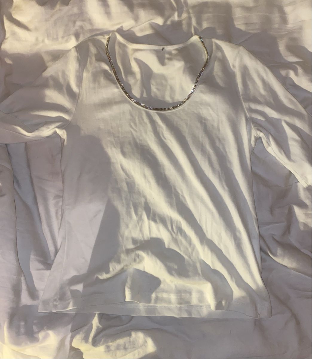 T-shirt: Weisses Shirt mit Strass, Grösse M – Nuovo (secondo la descrizione) da Zürich venduto da mar_zn2k 1