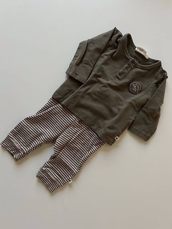 Lotti & Set di vestiti: Kleiderset, 3 Sets, Strickjacke, Gr. 60/62 – Usato da Zürich venduto da bboying 4