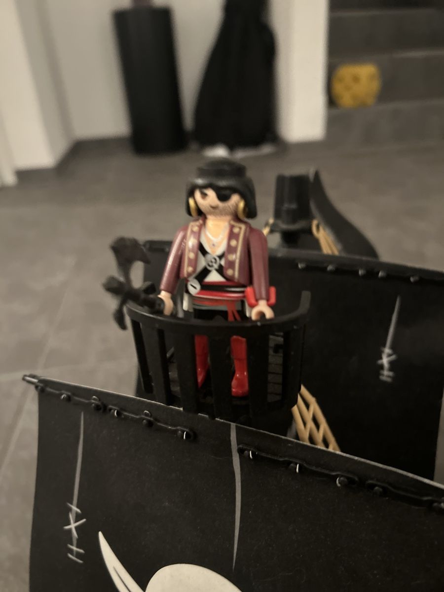 Playmobil Spielzeuge: Playmobil Piratenschiff mit Zubehör – Gebraucht aus Wanzwil von san_6zx5 3