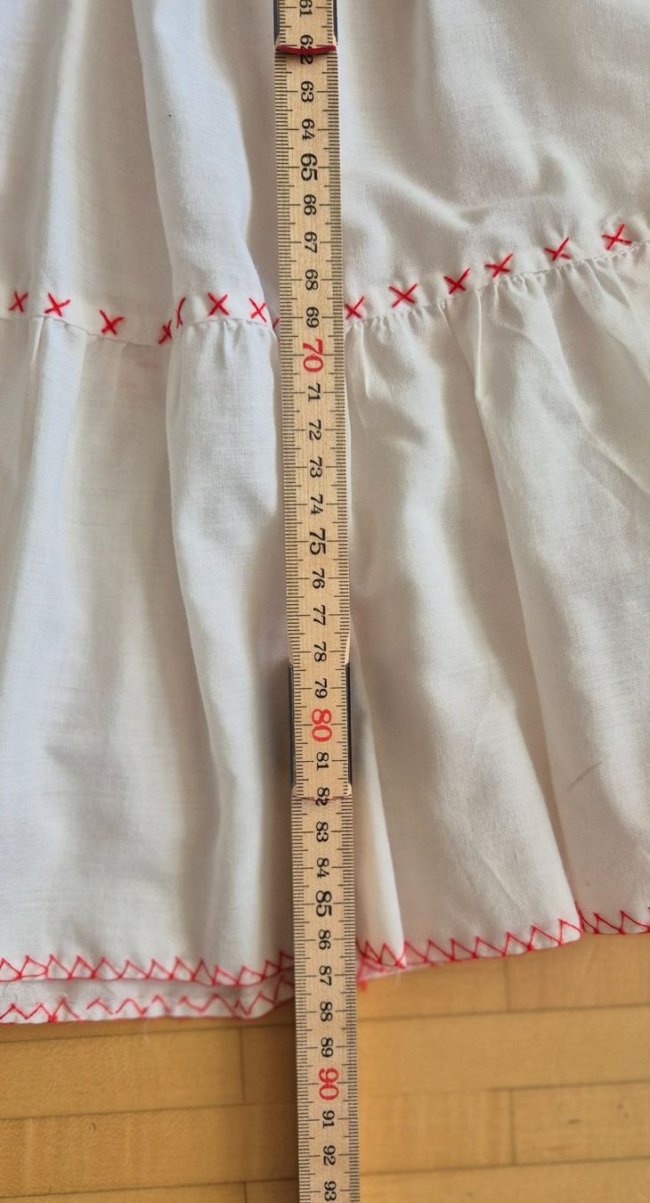 Kleider & Röcke: Robe d'été brodée our fille – Gebraucht aus Villars-sur-Glane von Verocac 4