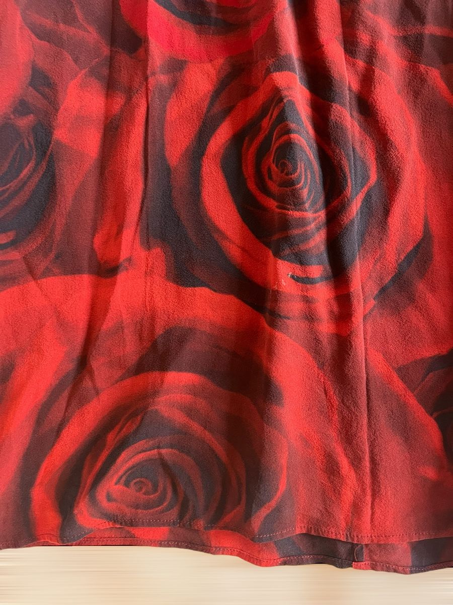 Kleider: Robe Alice + Olivia à imprimé roses rouges Taille M – Gebraucht aus Lausanne von Stephaniesdressing 3