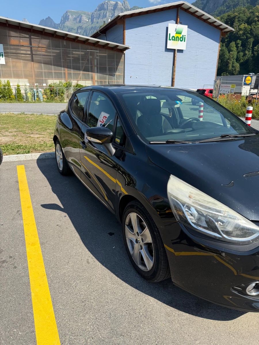 Renault Autos: Clio 4  – Défectueux à Flums par foi_hxz8 2
