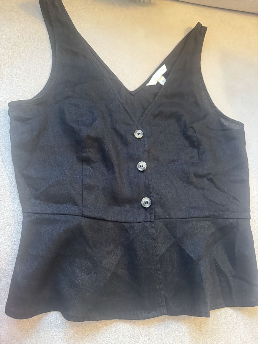 H&M Tops: Top Leinen H&M – Neuf (Voir description) à Embrach par lady_t_ 1