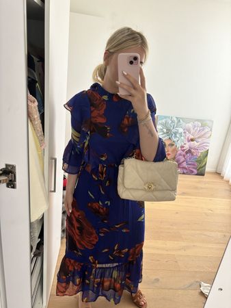 Sommerliches Midikleid mit Rosenprint, Grösse S