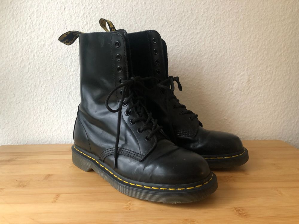 Dr martens hotsell sale 40