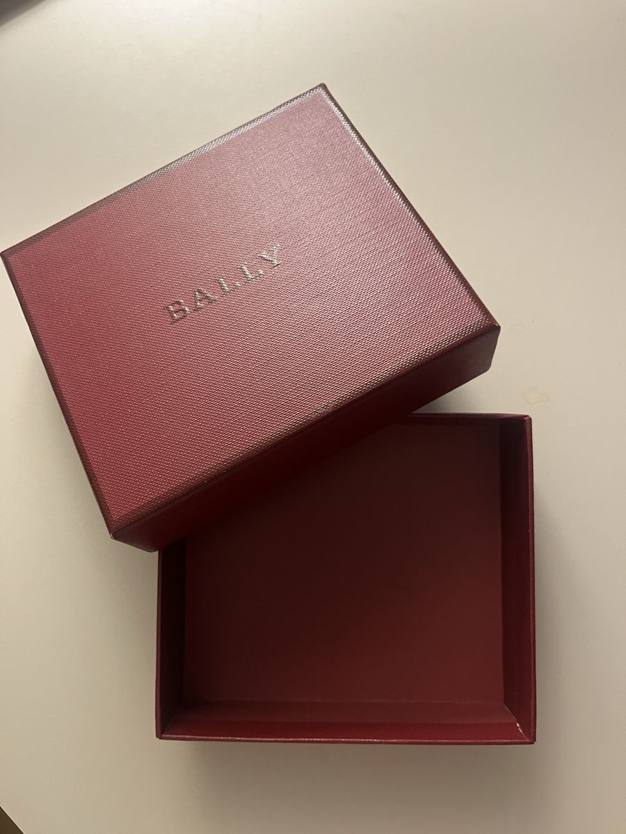 Altro per la casa: Bally Box - Perfect for Storage or Gifts! – Usato da Zürich venduto da MariKondo 1