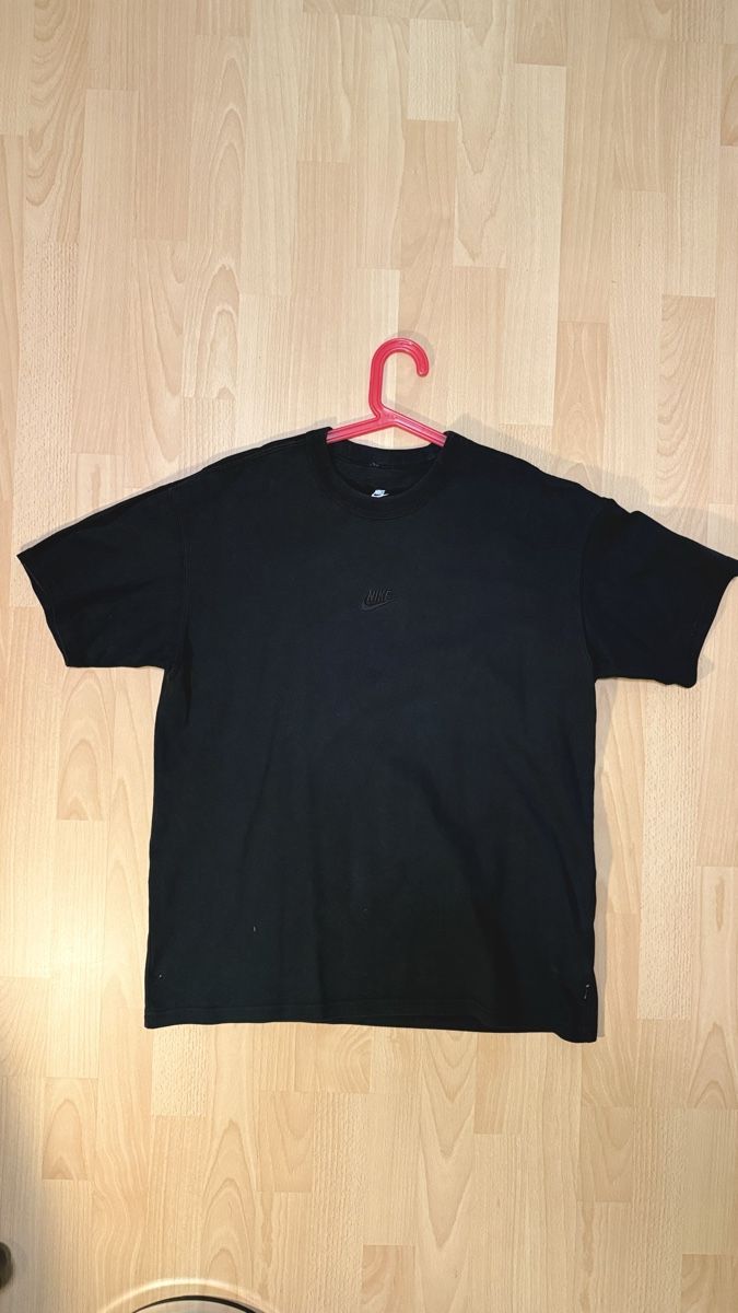 Nike T-Shirts: T-shirt noir Nike taille M – Gebraucht aus Glovelier von nba_9jf8