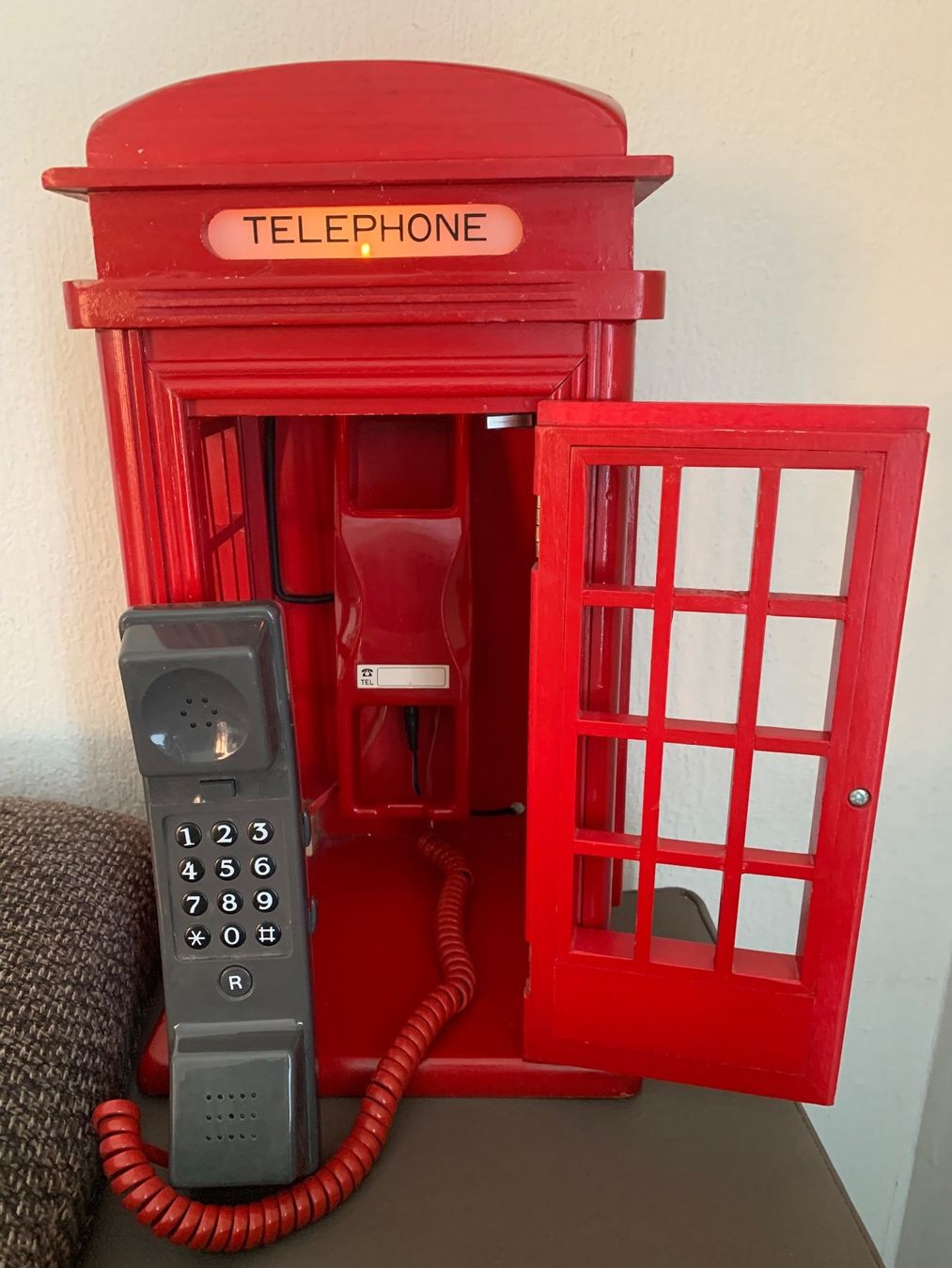 Telefoni: Téléphone décoratif cabine anglaise – Usato da Renens VD venduto da AS2COEUR 1