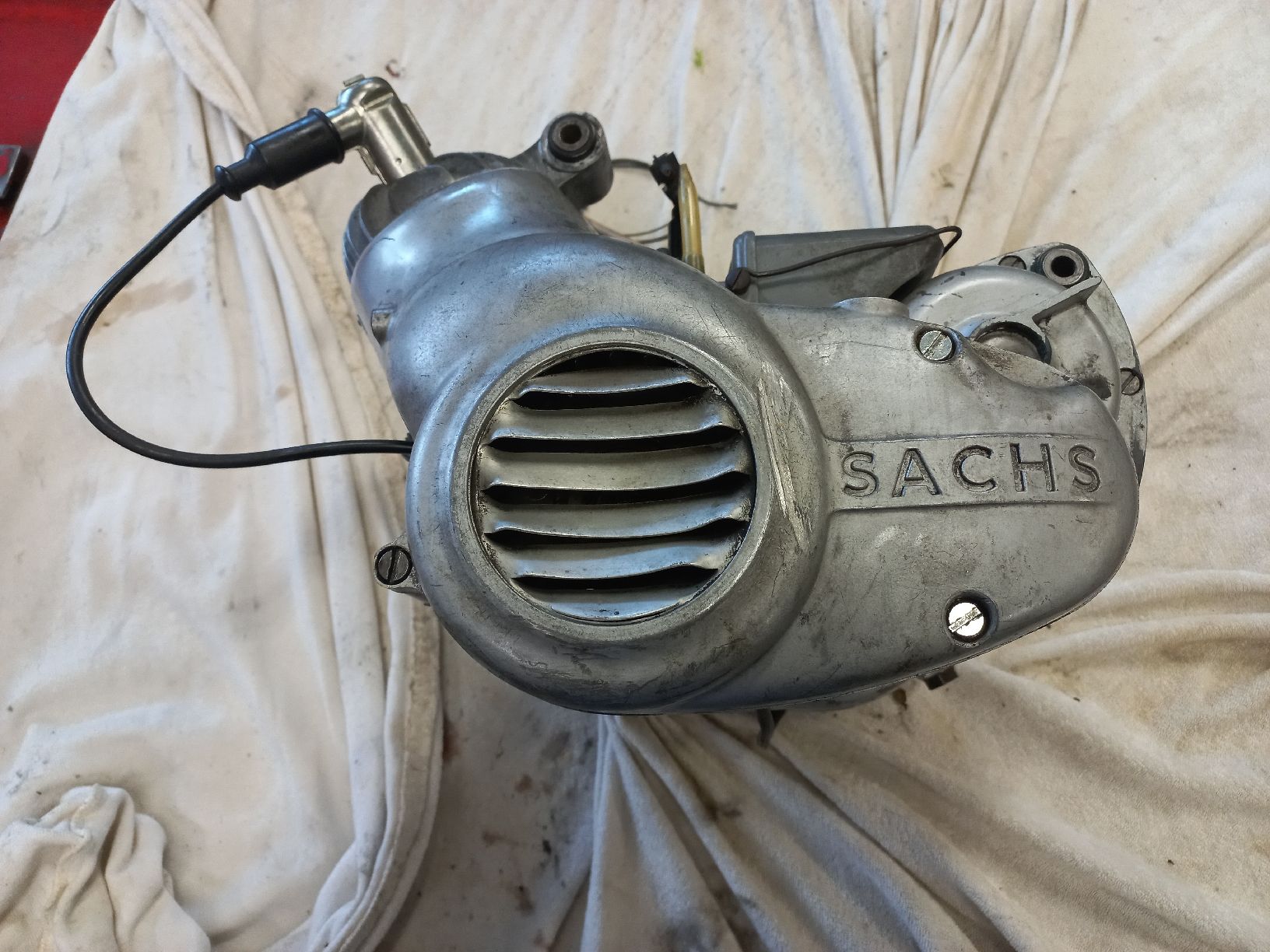 Sachs Mofas: Sachs Saxonette Motor Mod. 50/ AL – Defekt aus Welschenrohr von