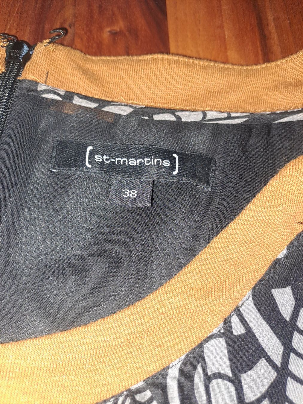 Vestiti: St-Martins Seidekleid Gr.38 – Usato da Emdthal venduto da kasira 3