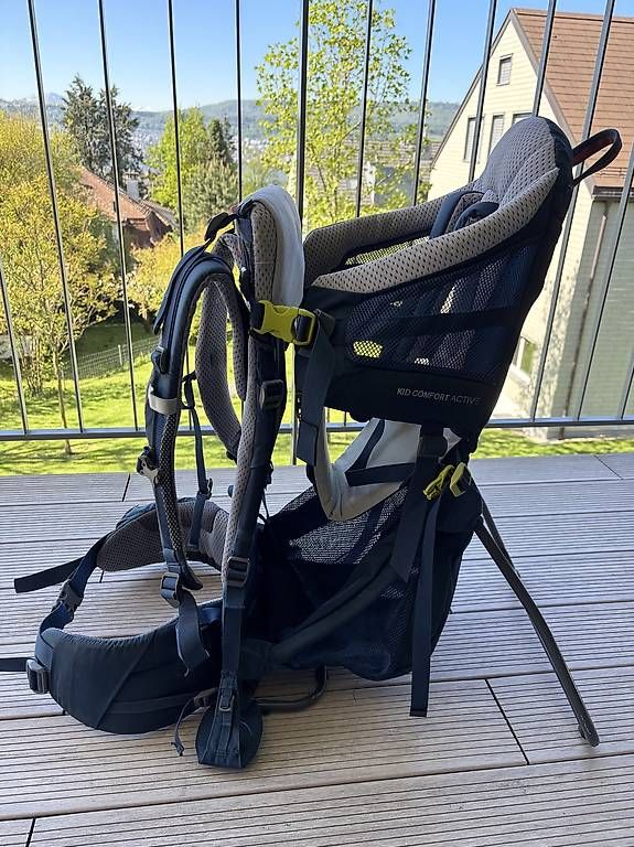 Deuter Zaini: Deuter Kid Comfort Active, Tragrucksack – Usato da Herrliberg venduto da Wille5 4