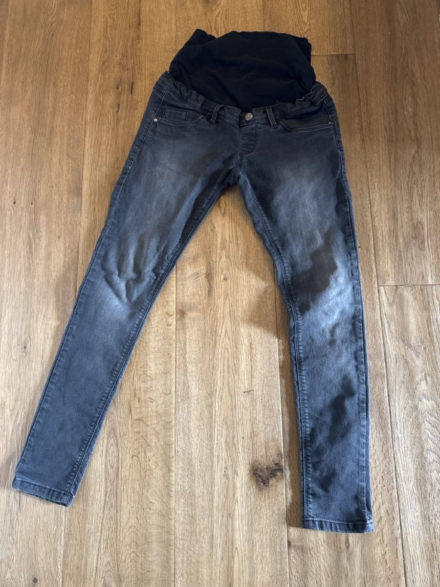 Jeans: Umstands Jeans, Gr.S, Superzustand – D'occasion à St. Gallen par Venus1010