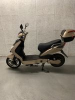 Elektroroller goldmetallic mit Topcase guter Zustand