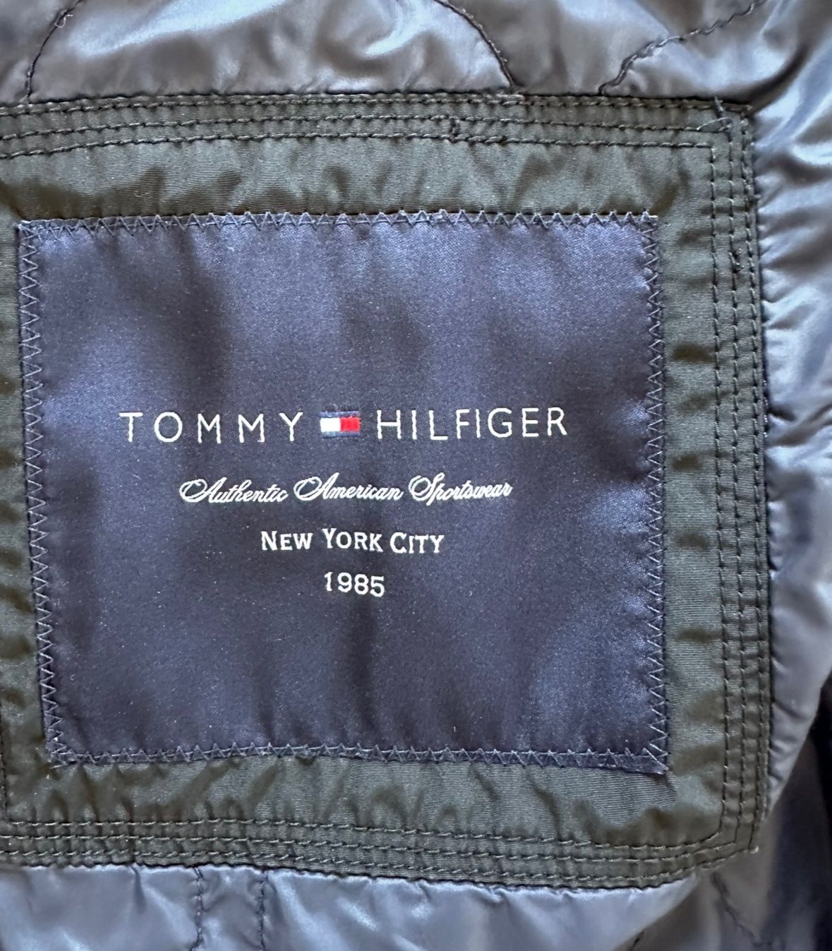 Tommy Hilfiger Jacken: Tommy Hilfiger Jacke Herren L – Gebraucht aus Liestal von Ballybs 1