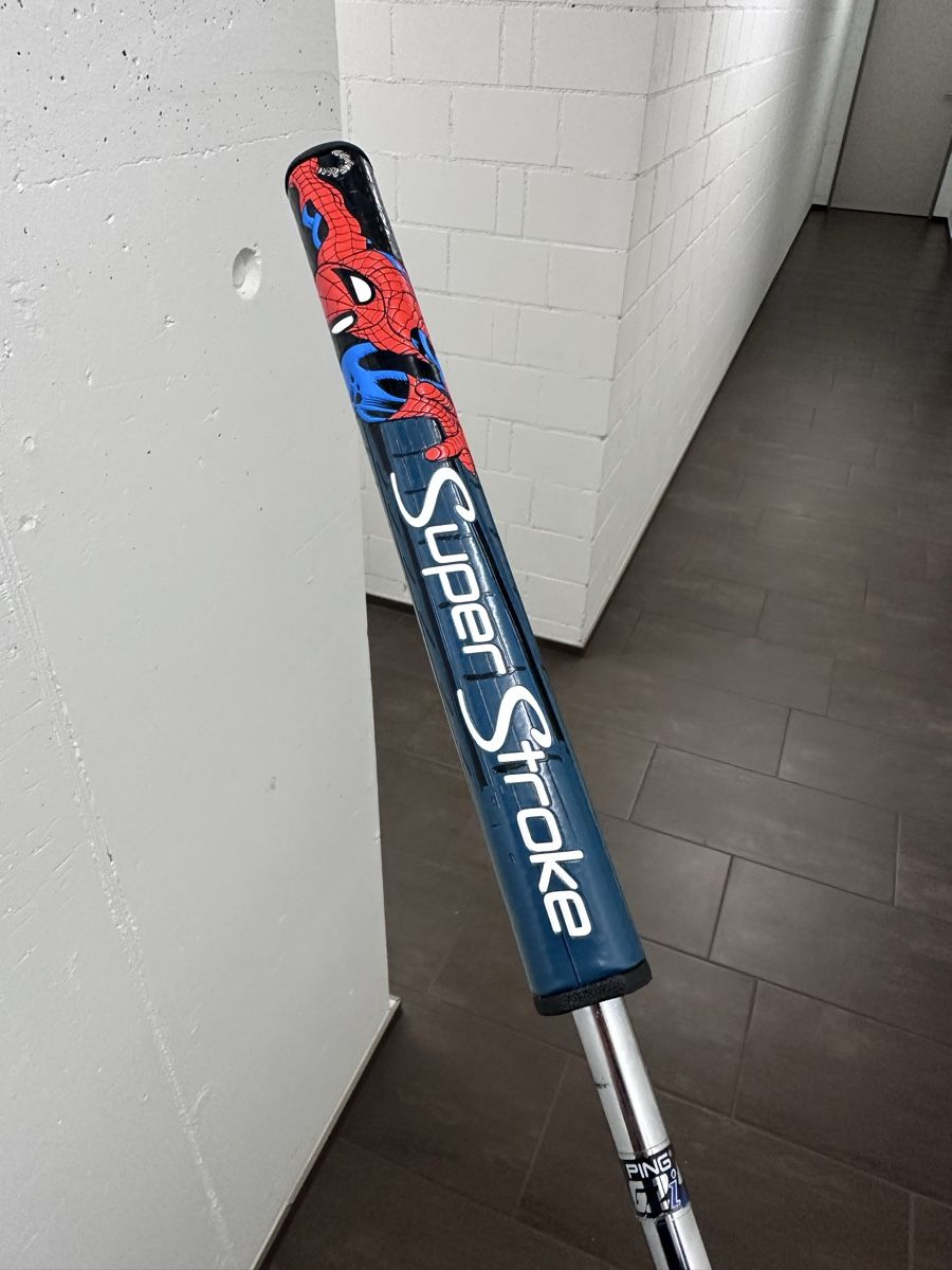 Ping G2i Anser Putter mit neuem Marvel Super Stroke Griff (D'occasion ...