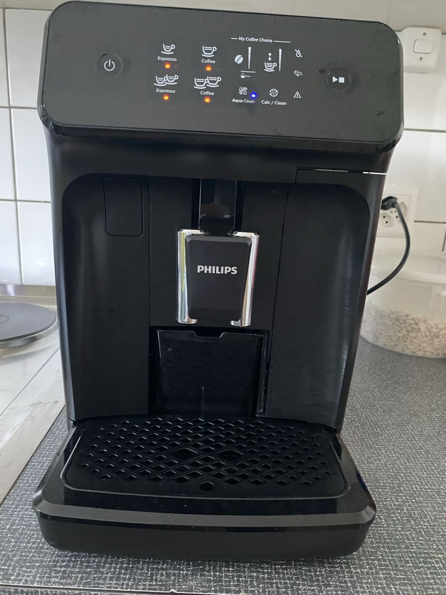 Philips Macchine per caffè & Macchine per espresso: Philips Kaffeevollautomat Series 1200: – Usato da Tägerschen venduto da AL_08 1