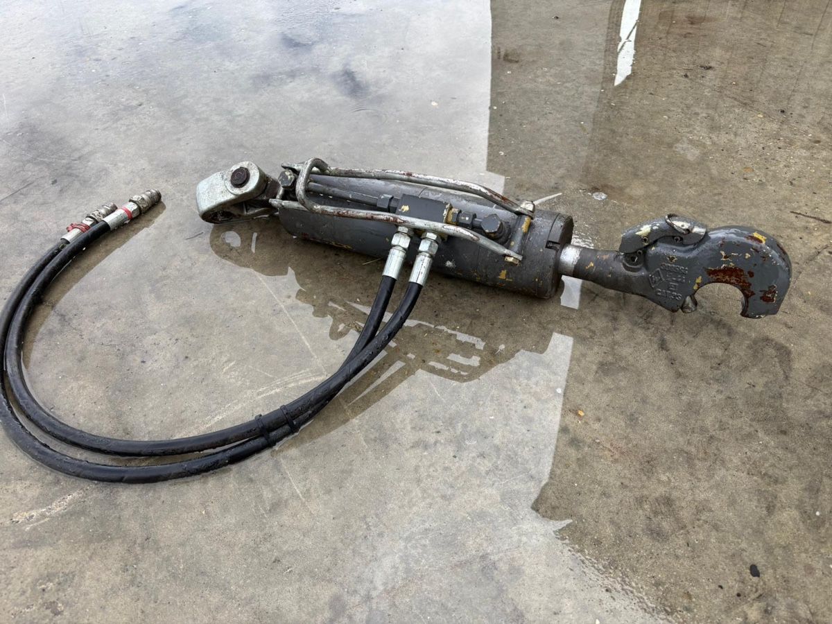 Trattori: Hydraulischer Oberlenker Walterscheid – Usato da Kottwil venduto da Michaelb94