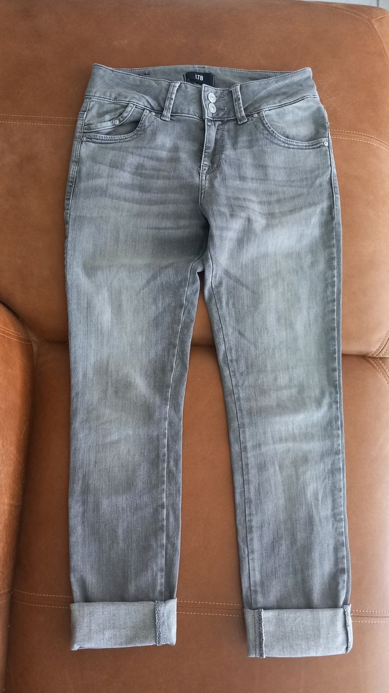 Jeans: Jeans LTB Molly M 27/30 grau – Usato da Eggersriet venduto da Taylorjam 1