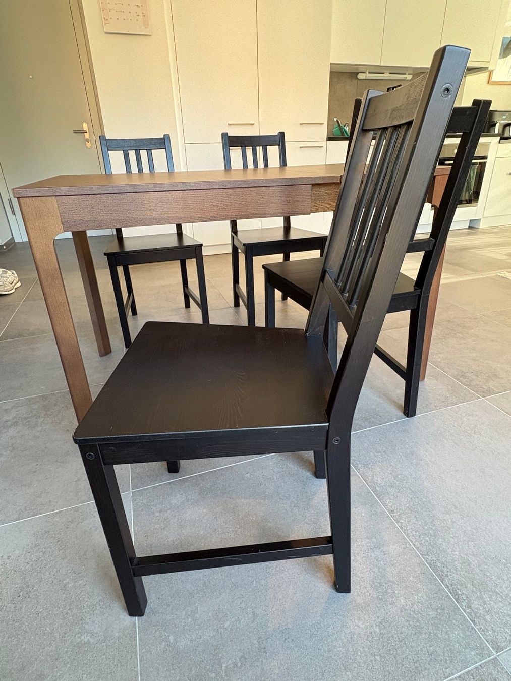 Ikea Set di tavolo e panche: Table EKEDALEN IKEA extensible 80-120cm et 4 chaises IKEA – Usato da Lausanne venduto da key_68pv 3