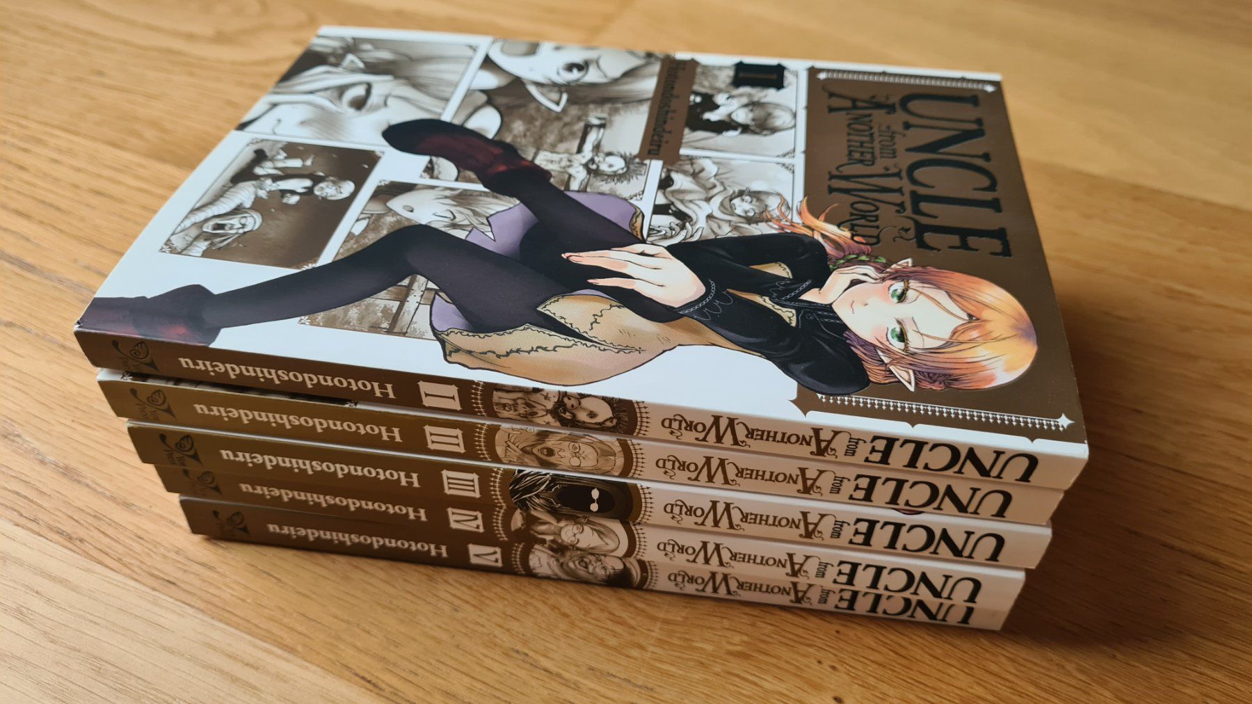 Comics: Manga Comics: Uncle from Another World 1-5 Hotondoshindeiru – Gebraucht aus Winterthur von stufaphi