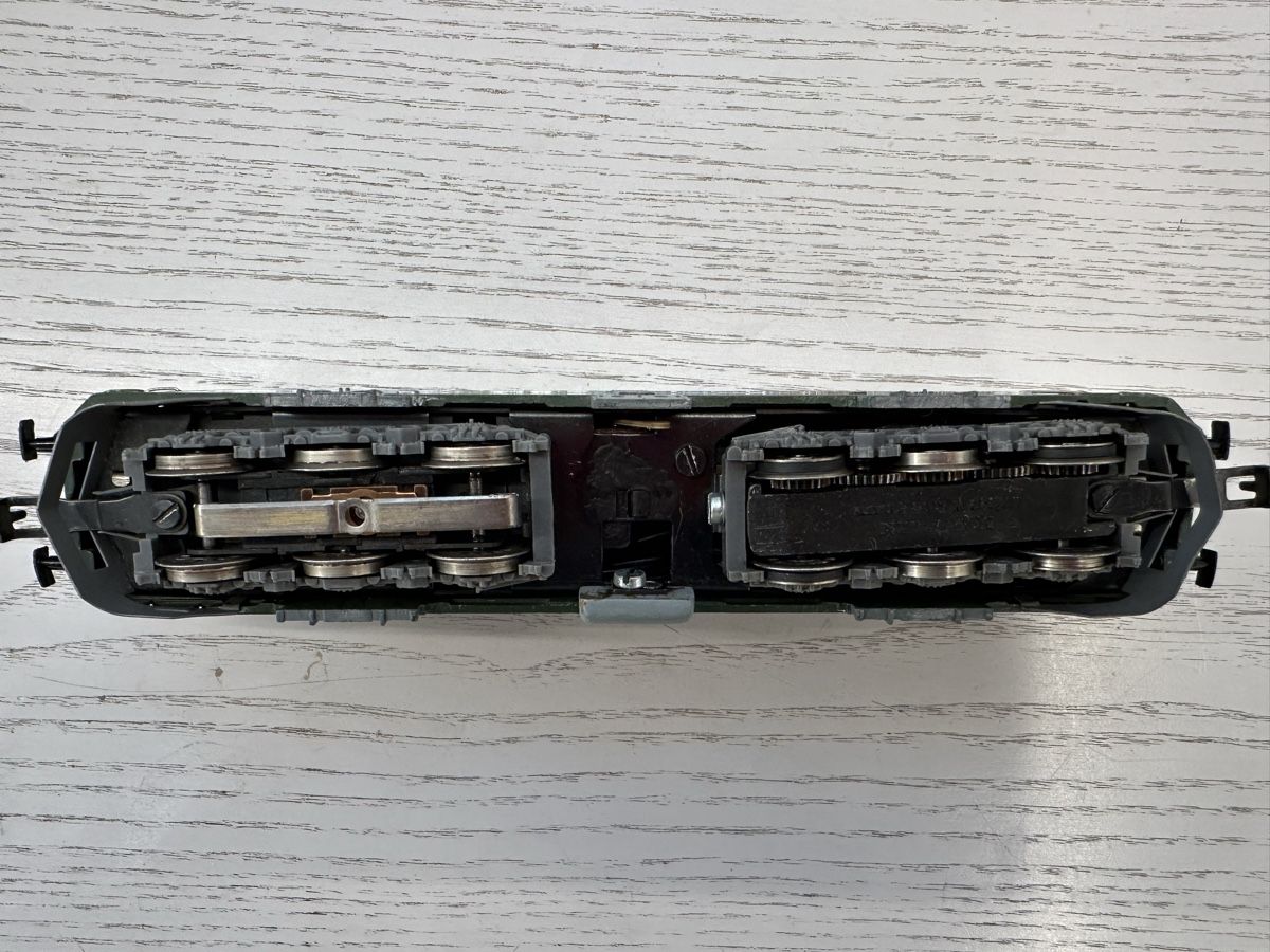 Märklin Modellini di ferrovie: Märklin 3050 SBB Ae 6/6 Bern – Usato da Lupsingen venduto da New-Haven 6