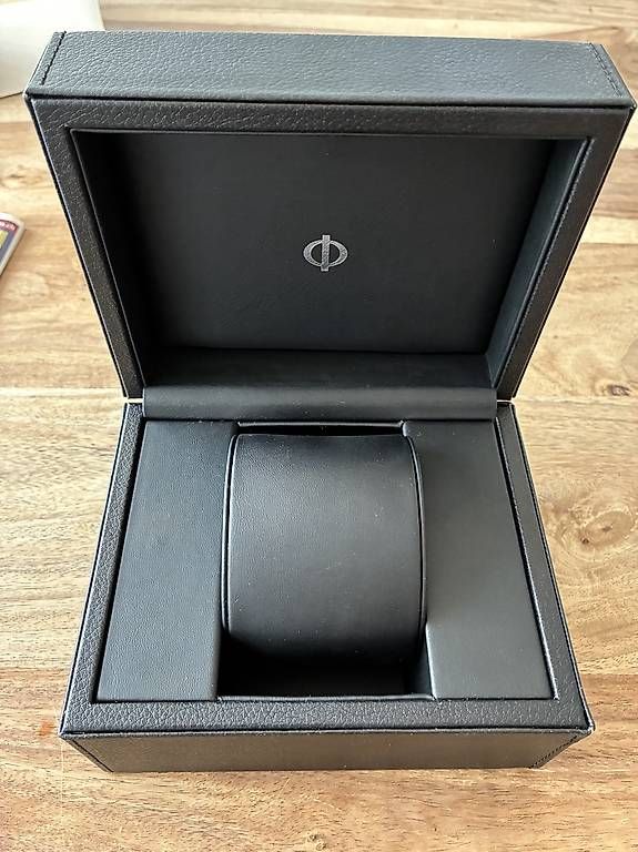 Uhrenboxen: Uhrenbox Baume & Mercier – Gebraucht aus Ittigen von Ganjaiii
